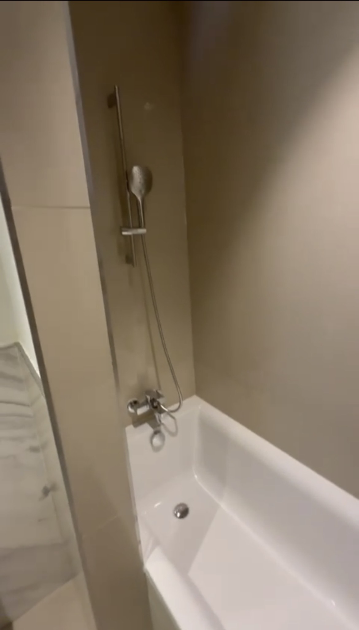 🏡 Corner Residential Villa for Rent in a Gated Compound